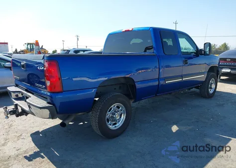 2003 Chevrolet Silverado 2500Hd Ls z USA, uszkodzony, nr VIN 1GCHC29G43E164655